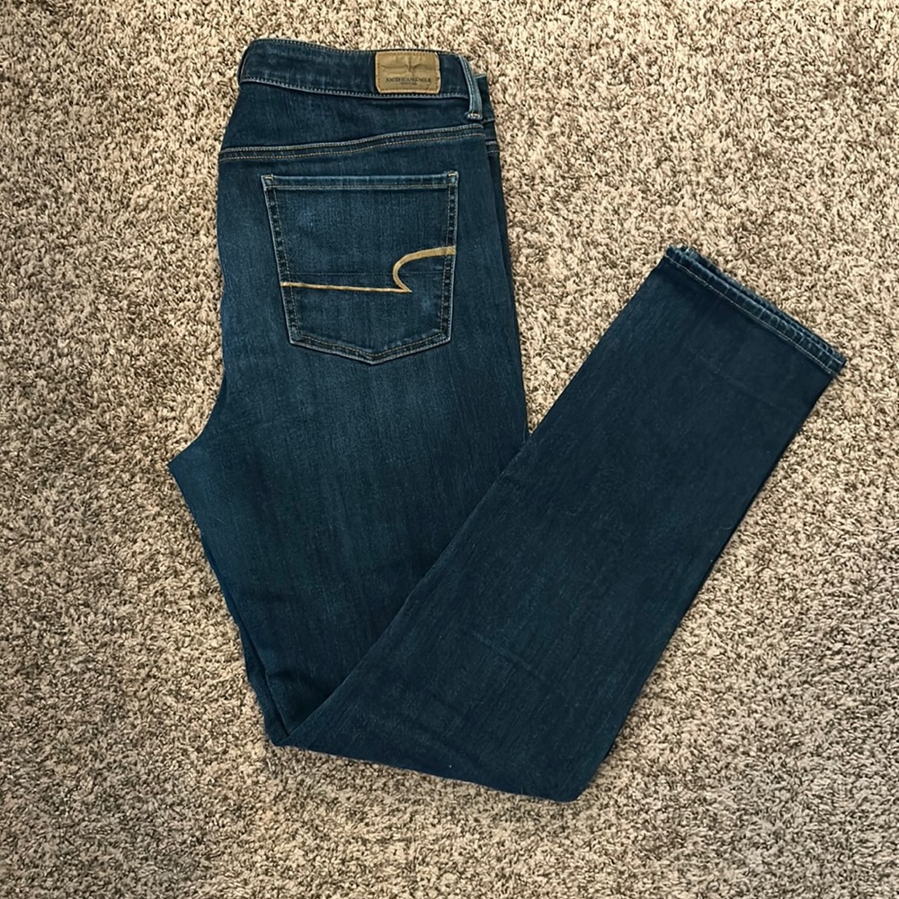 American Eagle Hi-Rise Straight Jeans
